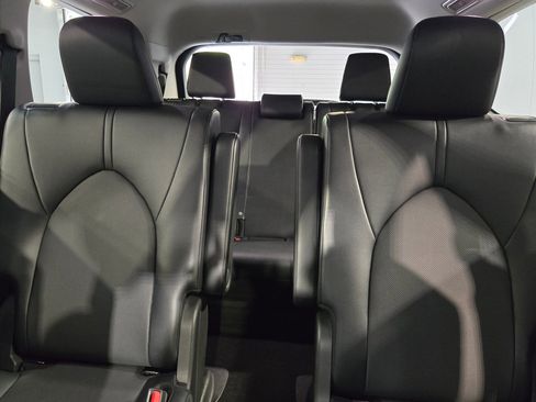 Certified 2024 Toyota Grand Highlander AWD image 13