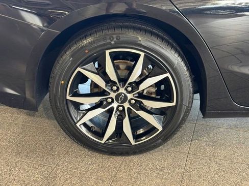 Used 2021 Chevrolet Malibu RS FWD image 11