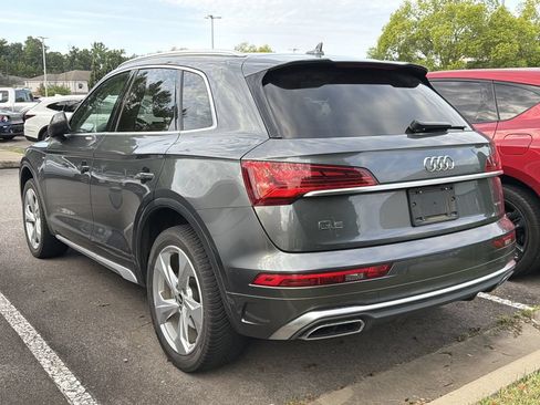 Used 2022 Audi Q5 2.0T Premium Plus w/ Premium Plus Package AWD/4WD image 6