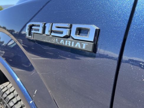 Used 2019 Ford F150 Lariat w/ Equipment Group 502A Luxury AWD/4WD image 12