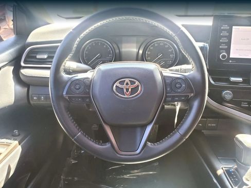 Used 2021 Toyota Camry SE FWD image 33