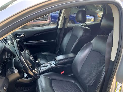 Used 2019 Dodge Journey Crossroad image 8