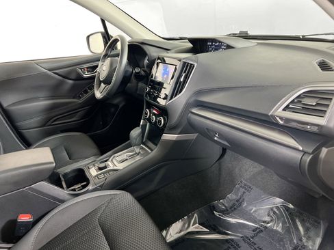 Used 2023 Subaru Forester Premium image 28