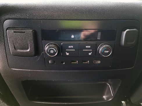 Used 2018 GMC Yukon Denali w/ Open Road Package image 24