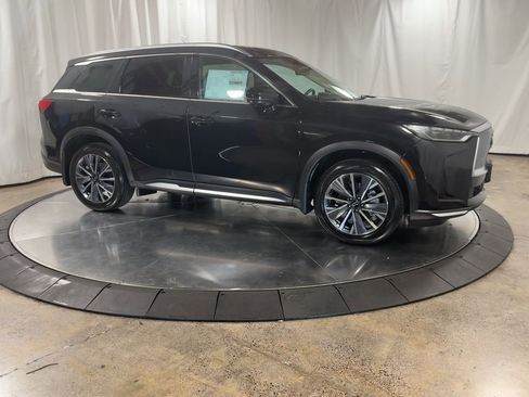 Certified 2026 INFINITI QX60 Luxe w/ Cargo Package image 3