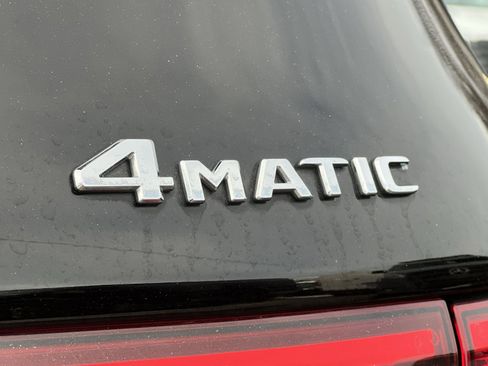 Used 2023 Mercedes-Benz GLB 250 4MATIC image 28