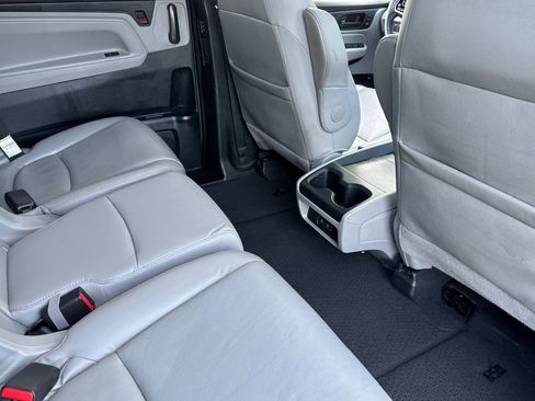 Used 2018 Honda Odyssey EX-L image 31