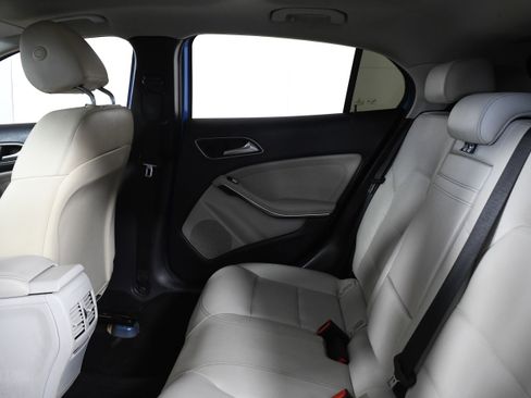 Used 2017 Mercedes-Benz GLA 250 image 20