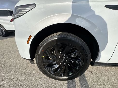 New 2026 Lincoln Navigator L Reserve image 10