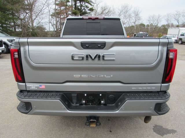 Used 2024 GMC Sierra 2500 Denali Ultimate AWD/4WD image 4