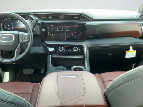 Used 2026 GMC Sierra 2500 Denali Ultimate AWD/4WD image 7