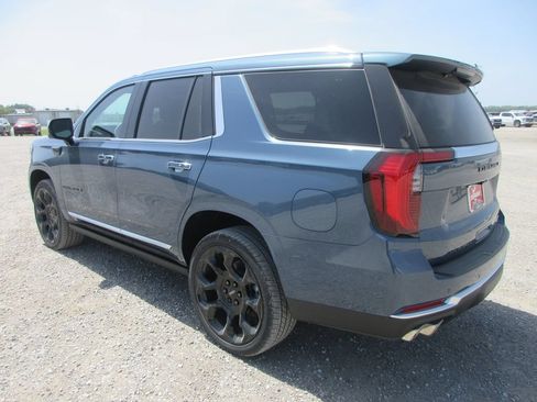 New 2026 GMC Yukon Denali w/ Denali Reserve Package AWD/4WD image 6