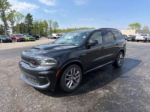 Used 2024 Dodge Durango R/T w/ Tow 'N Go Package AWD/4WD image 4