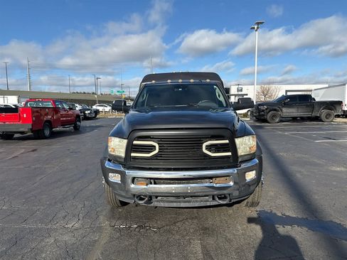 Used 2018 RAM 5500 Tradesman w/ Power & Remote Entry Group image 3