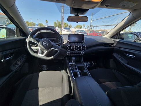 Used 2025 Nissan Sentra SV FWD image 21