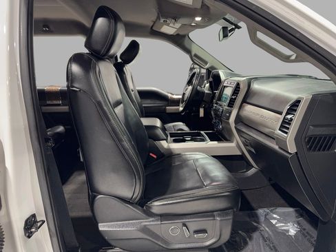 Used 2018 Ford F250 Lariat w/ Lariat Value Package image 25