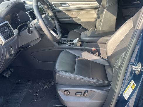 Used 2022 Volkswagen Atlas Cross Sport SE AWD/4WD image 9