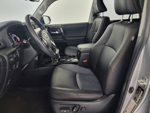 Used 2020 Toyota 4Runner TRD Off-Road Premium image 14