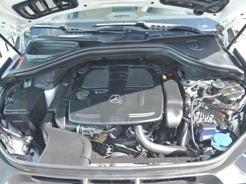 Used 2017 Mercedes-Benz GLE 350 w/ Premium 1 Package image 21