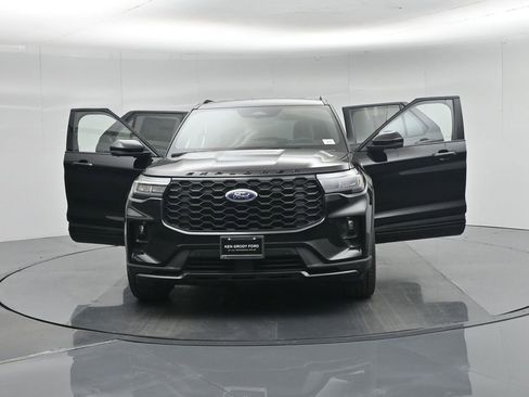 New 2026 Ford Explorer ST-Line w/ ST-Line Street Pack image 31