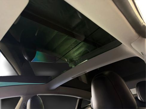 Used 2020 Tesla Model 3 Standard Range Plus RWD image 18