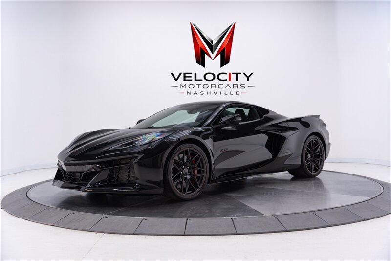Used 2023 Chevrolet Corvette Z06 RWD image 2