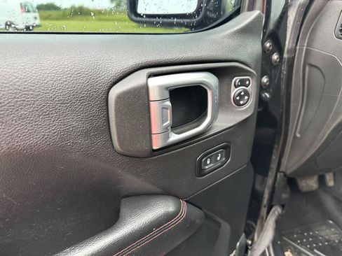 Used 2020 Jeep Wrangler Unlimited Rubicon w/ Quick Order Package 28Y Recon AWD/4WD image 16