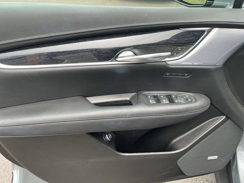Used 2023 Cadillac XT5 Premium Luxury AWD/4WD image 13