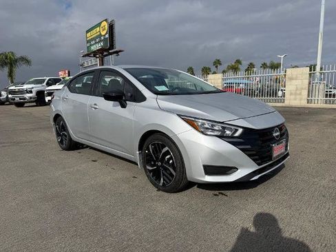 New 2025 Nissan Versa SR w/ Trunk Package image 1