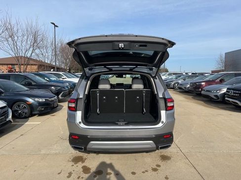 Used 2025 Honda Pilot Elite image 11