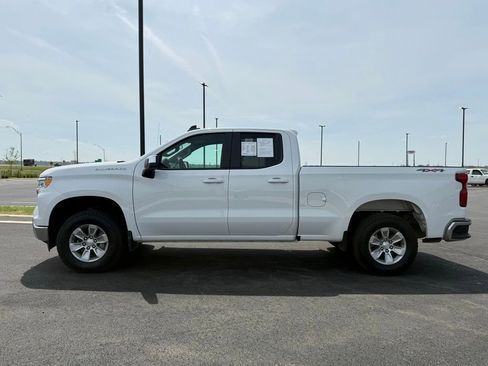 Used 2023 Chevrolet Silverado 1500 LT image 4