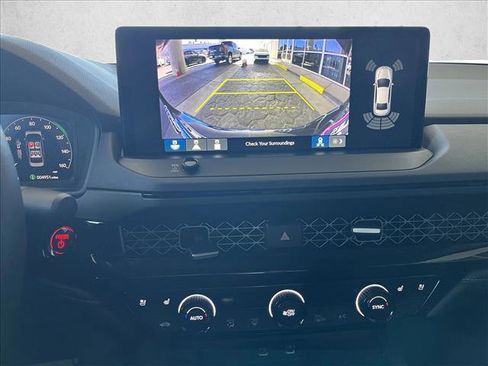 Used 2025 Honda Accord Touring image 10