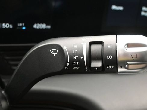 Used 2025 Hyundai Ioniq 5 SE RWD image 18