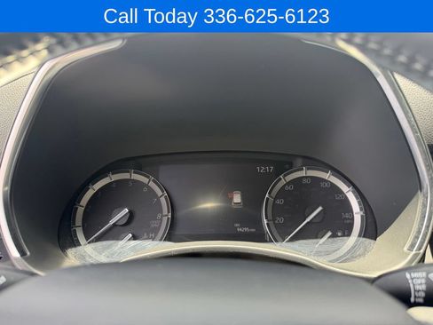 Used 2021 Toyota Highlander Limited FWD image 21