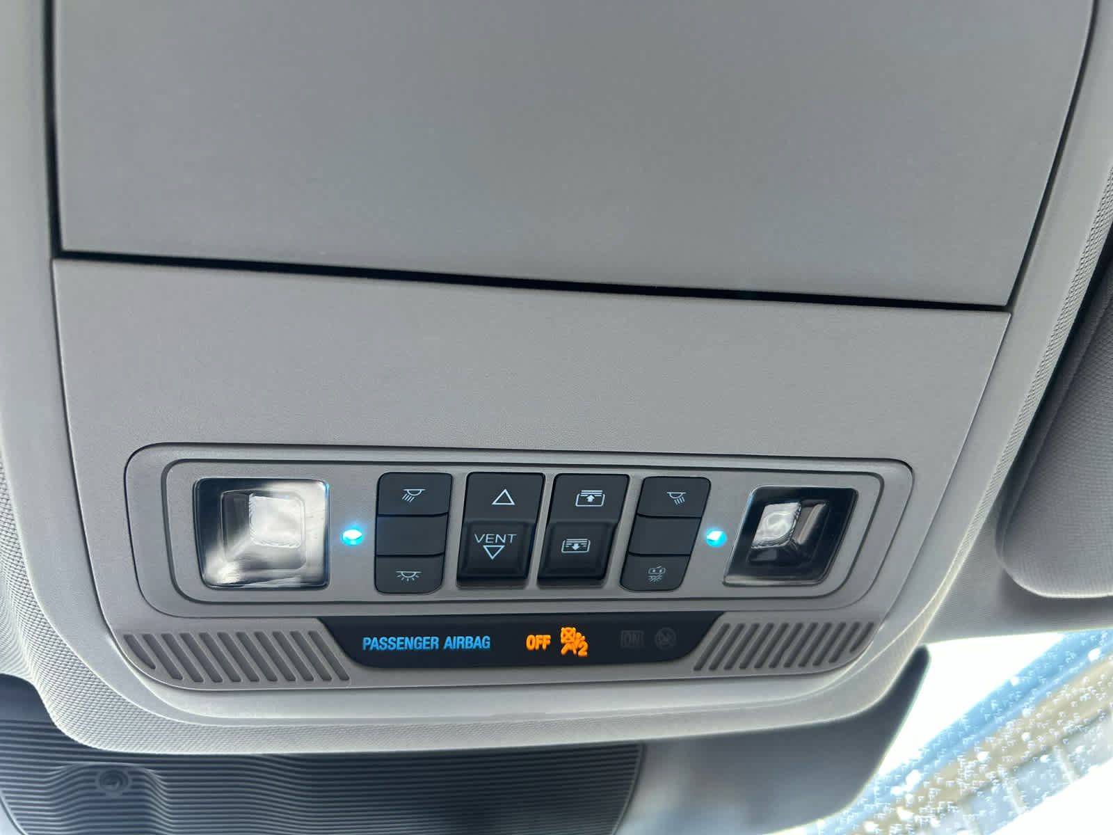 Used 2024 Ford Explorer XLT w/ Equipment Group 202A AWD/4WD image 23