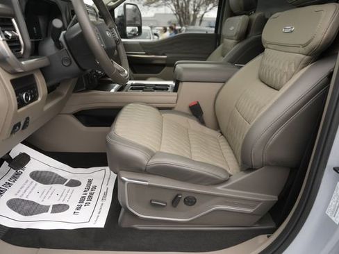 Used 2026 Ford F450 Platinum w/ Platinum Plus Package image 9