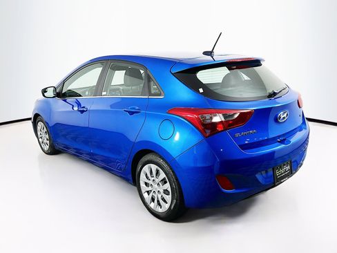 Used 2017 Hyundai Elantra GT FWD image 5