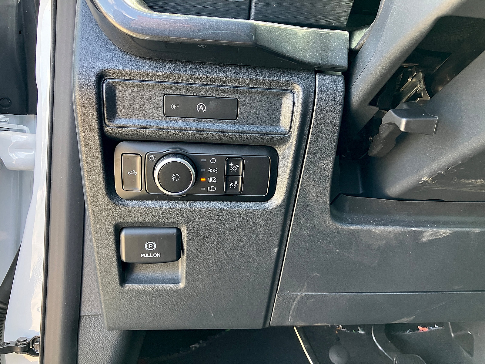Used 2025 Ford F150 STX w/ Equipment Group 200A RWD image 25