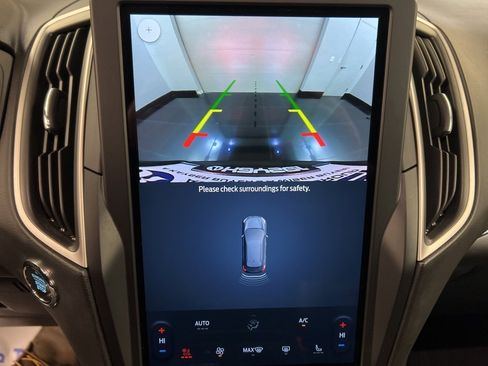 Certified 2022 Ford Edge SEL w/ Convenience Package image 12