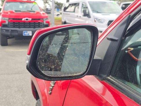 Used 2023 Toyota Tacoma SR5 image 9