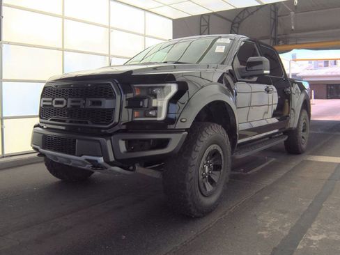 Used 2017 Ford F150 Raptor w/ Equipment Group 802A Luxury AWD/4WD image 1