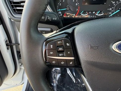 Used 2022 Ford Escape SEL image 21