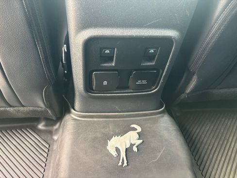 Used 2024 Ford Bronco Outer Banks AWD/4WD image 39