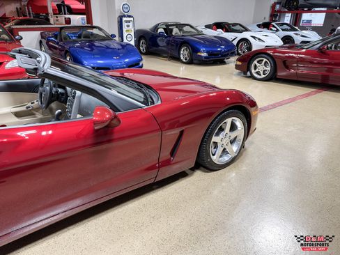 Used 2007 Chevrolet Corvette Convertible w/ Preferred Equipment Group image 52