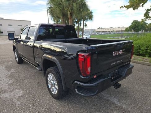 Used 2023 GMC Sierra 2500 Denali w/ Denali Ultimate Package AWD/4WD image 3