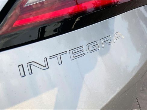 Used 2025 Acura Integra image 9