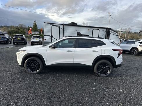 New 2026 Chevrolet Trax ACTIV w/ Driver Confidence Package image 2