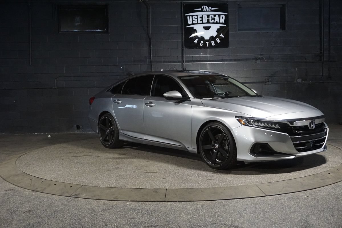Used 2021 Honda Accord Touring image 9