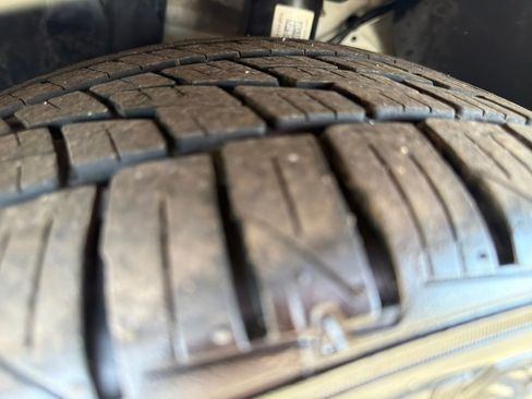 Used 2022 Volkswagen GTI SE image 31