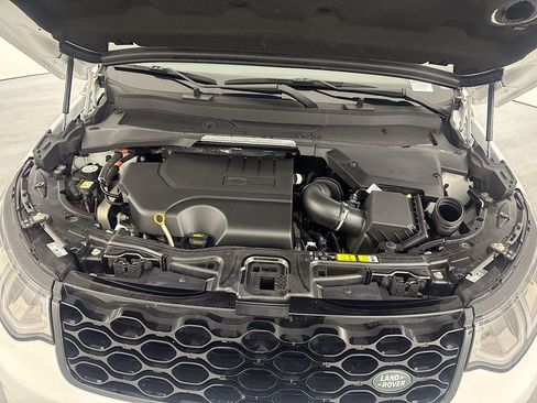 Certified 2025 Land Rover Discovery Sport Dynamic SE image 30